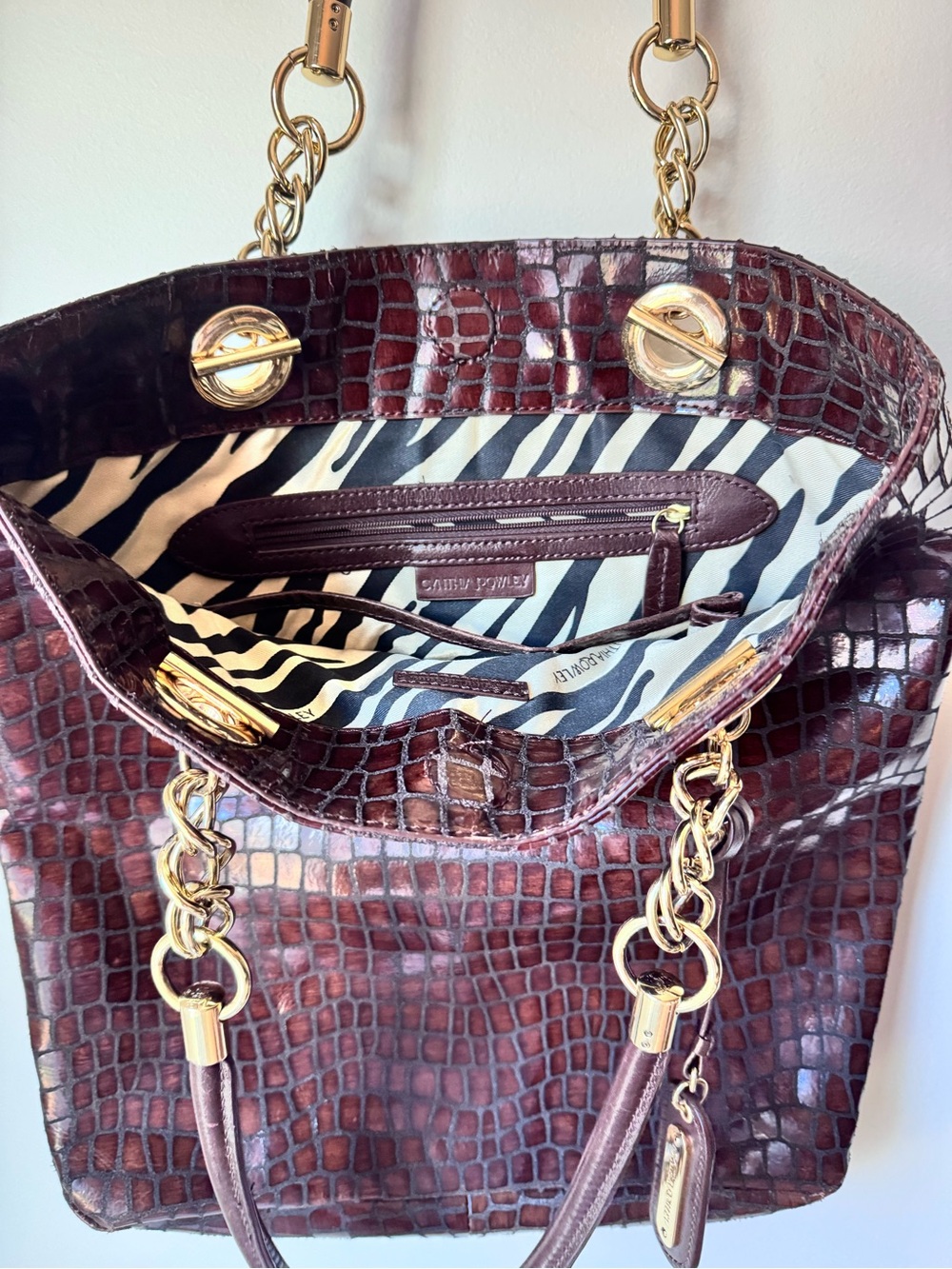 Cynthia Rowley Brown Genuine Leather Croc-Embossed Large Tote with Gold Hardware - Picture 15 of 16